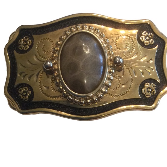 Petoskey Stone Women’s Gold Tone Belt Buckle - Picture 2 of 7